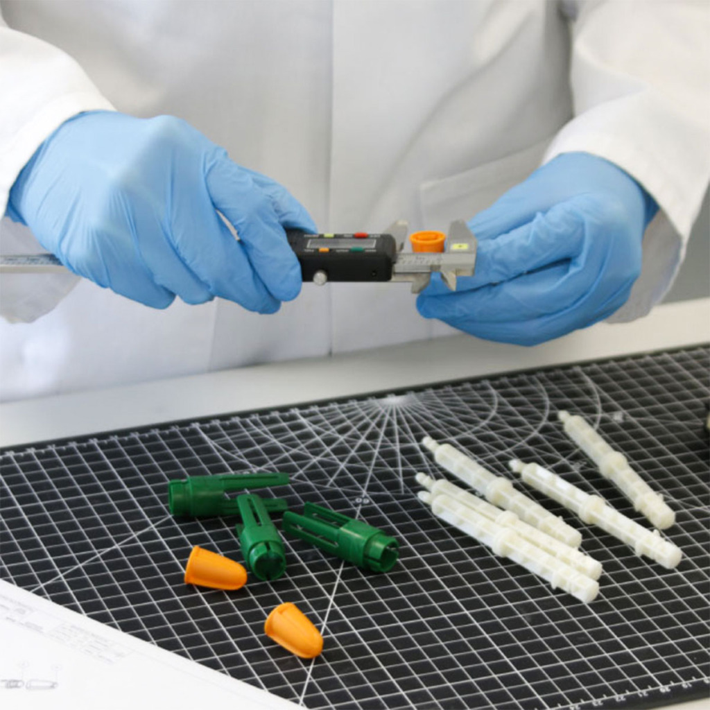 Sustainable Auto Injector Trainer Pen | Team Consulting