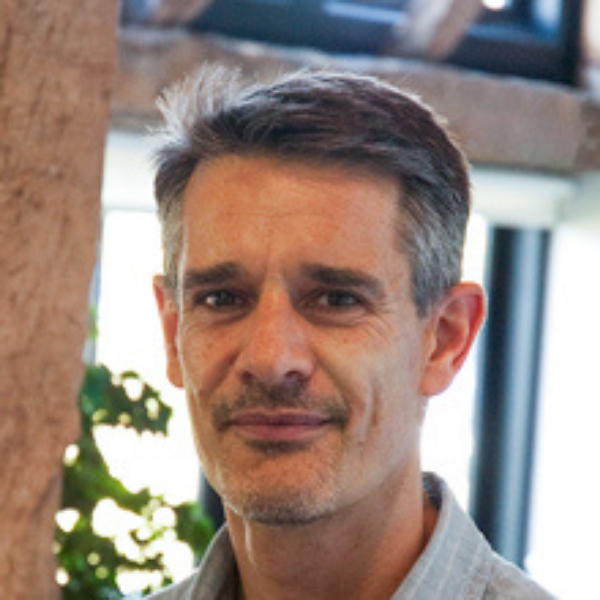 Stewart Fox